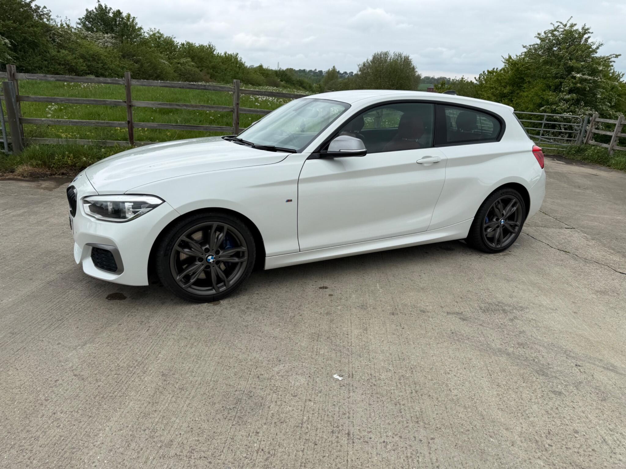 BMW 1 Series 3.0 M135i Euro 6 (s/s) 3dr — photo 57 of 92